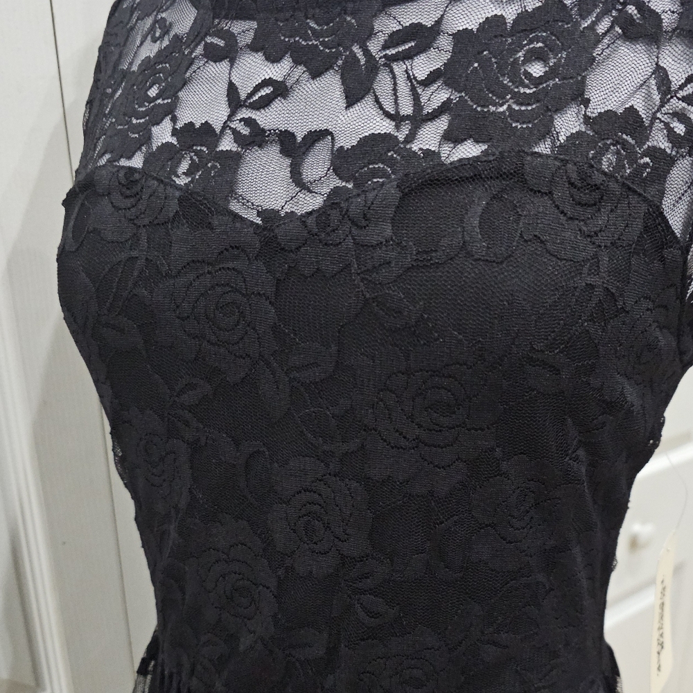 Sexy Goth Sleeveless Forever 21 Floral Lace Little Black Mini Skater Dress S NWT - Picture 8 of 8